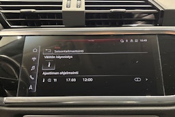 valkoinen Audi Q3 2024 kuva 17.