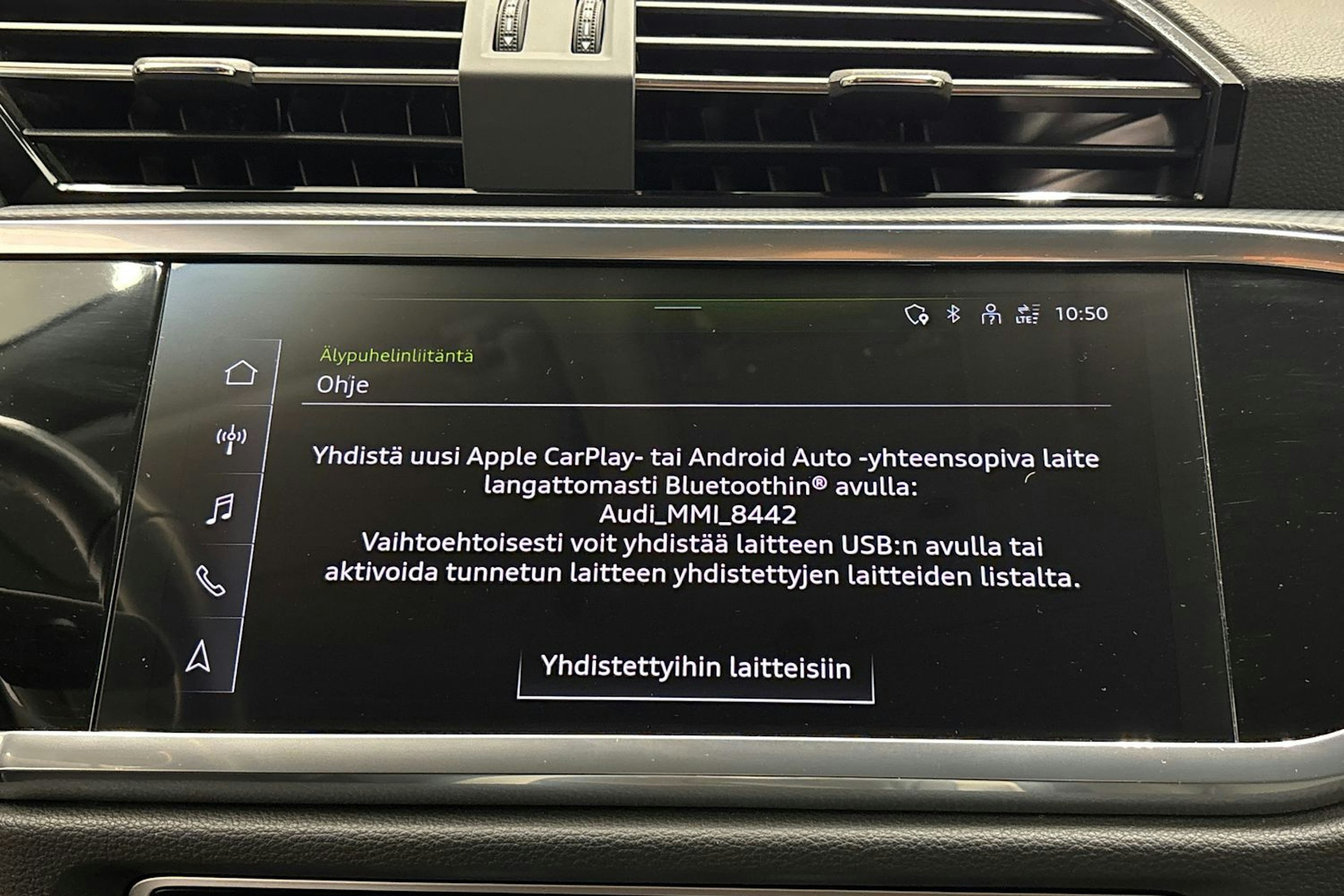 valkoinen Audi Q3 2024 kuva 19.