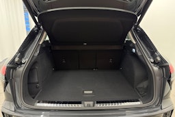 met. harmaa Audi Q3 2025 kuva 10.