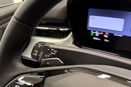 met. harmaa Audi Q3 2025 kuva 15.