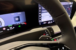 met. harmaa Audi Q3 2025 kuva 16.