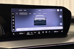 met. harmaa Audi Q3 2025 kuva 24.