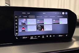 met. harmaa Audi Q3 2025 kuva 26.