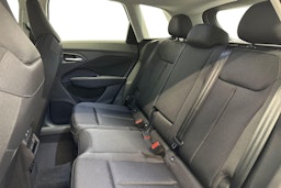 valkoinen Audi Q3 2025 kuva 4.