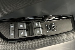 valkoinen Audi Q3 2025 kuva 7.