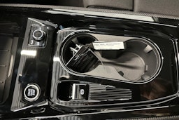 valkoinen Audi Q3 2025 kuva 20.