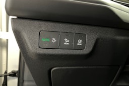 valkoinen Audi Q3 2025 kuva 14.