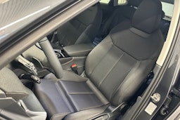 tamborra harmaa Audi Q3 2026 kuva 8.