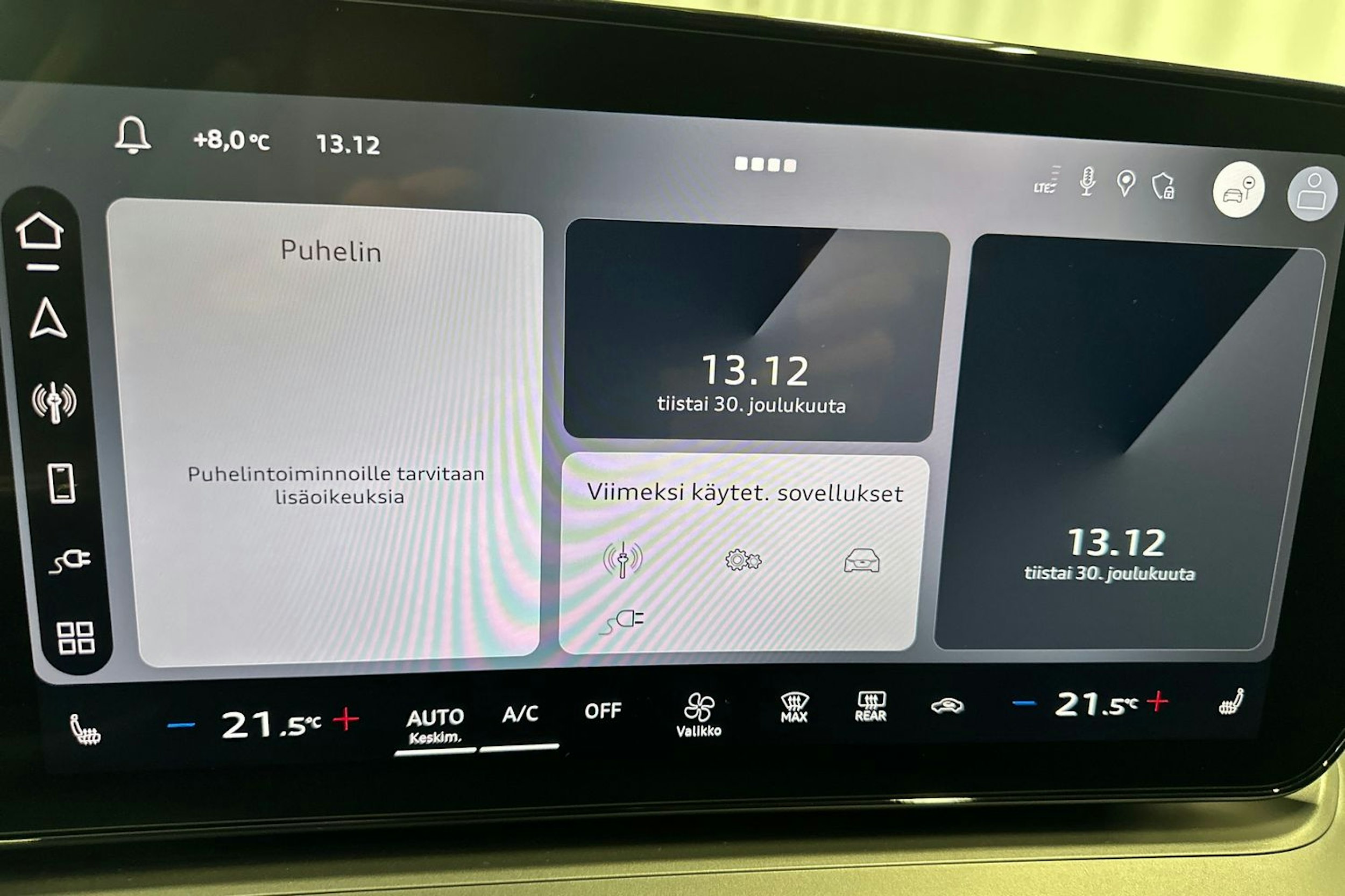 tamborra harmaa Audi Q3 2026 kuva 13.