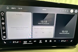 tamborra harmaa Audi Q3 2026 kuva 13.