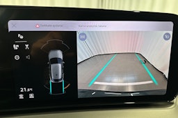 tamborra harmaa Audi Q3 2026 kuva 19.