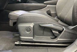 tamborra harmaa Audi Q3 2026 kuva 21.