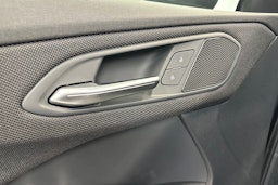 tamborra harmaa Audi Q3 2026 kuva 23.