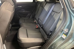 sage vihreä Audi Q3 2025 kuva 4.