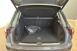 sage vihreä Audi Q3 2025 kuva 5.