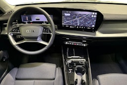 met. vihreä Audi Q3 2025 kuva 7.