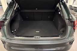 met. vihreä Audi Q3 2025 kuva 11.