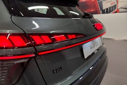 met. vihreä Audi Q3 2025 kuva 15.