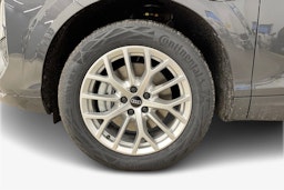 harmaa Audi Q3 2025 kuva 9.