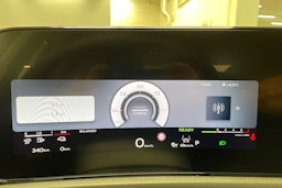 harmaa Audi Q3 2025 kuva 12.