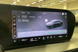 sininen Audi Q3 2025 kuva 17.