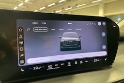 sininen Audi Q3 2025 kuva 18.