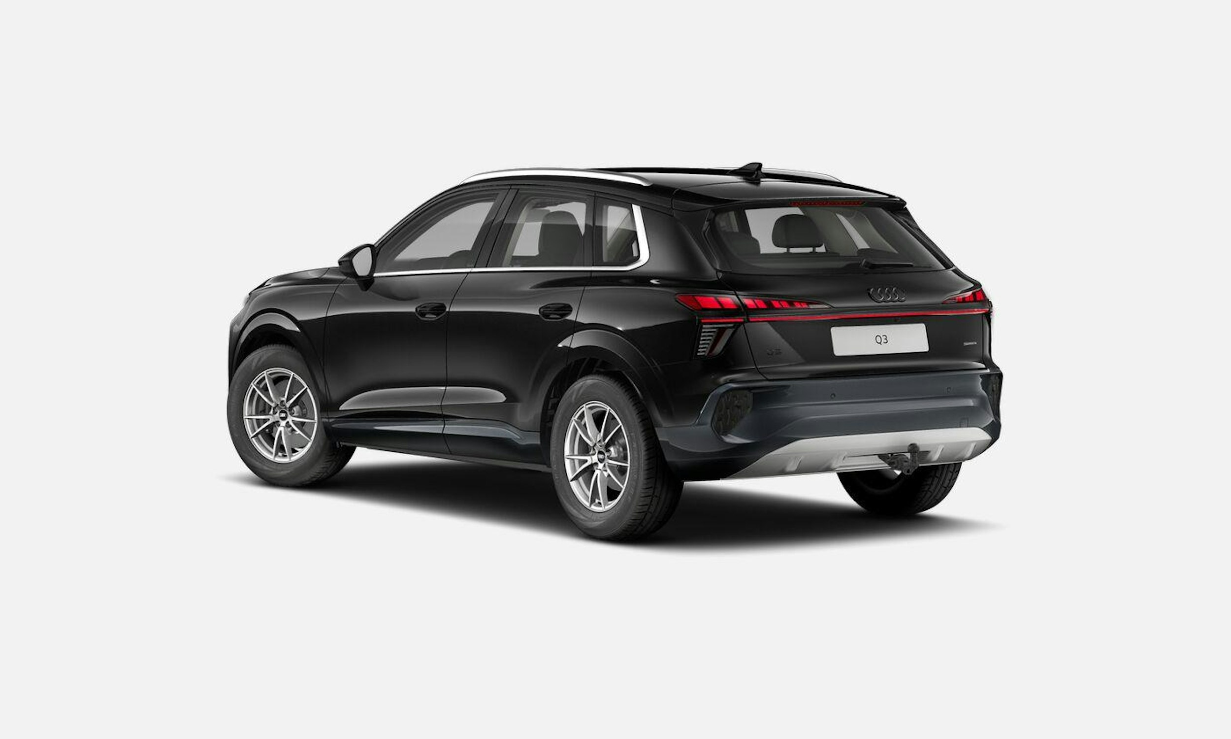musta metalliväri Audi Q3 2026 kuva 4.