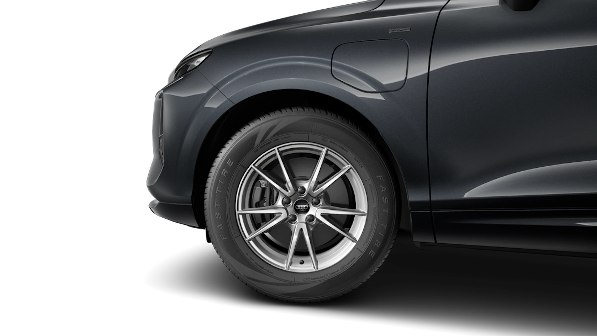 Tambora-harmaa, metalliväri Audi Q3 2026 kuva 11.