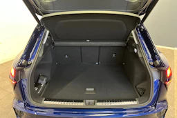 navarra sininen Audi Q3 2026 kuva 11.