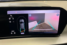 navarra sininen Audi Q3 2026 kuva 25.