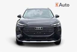 musta Audi Q3 2026 kuva 4.