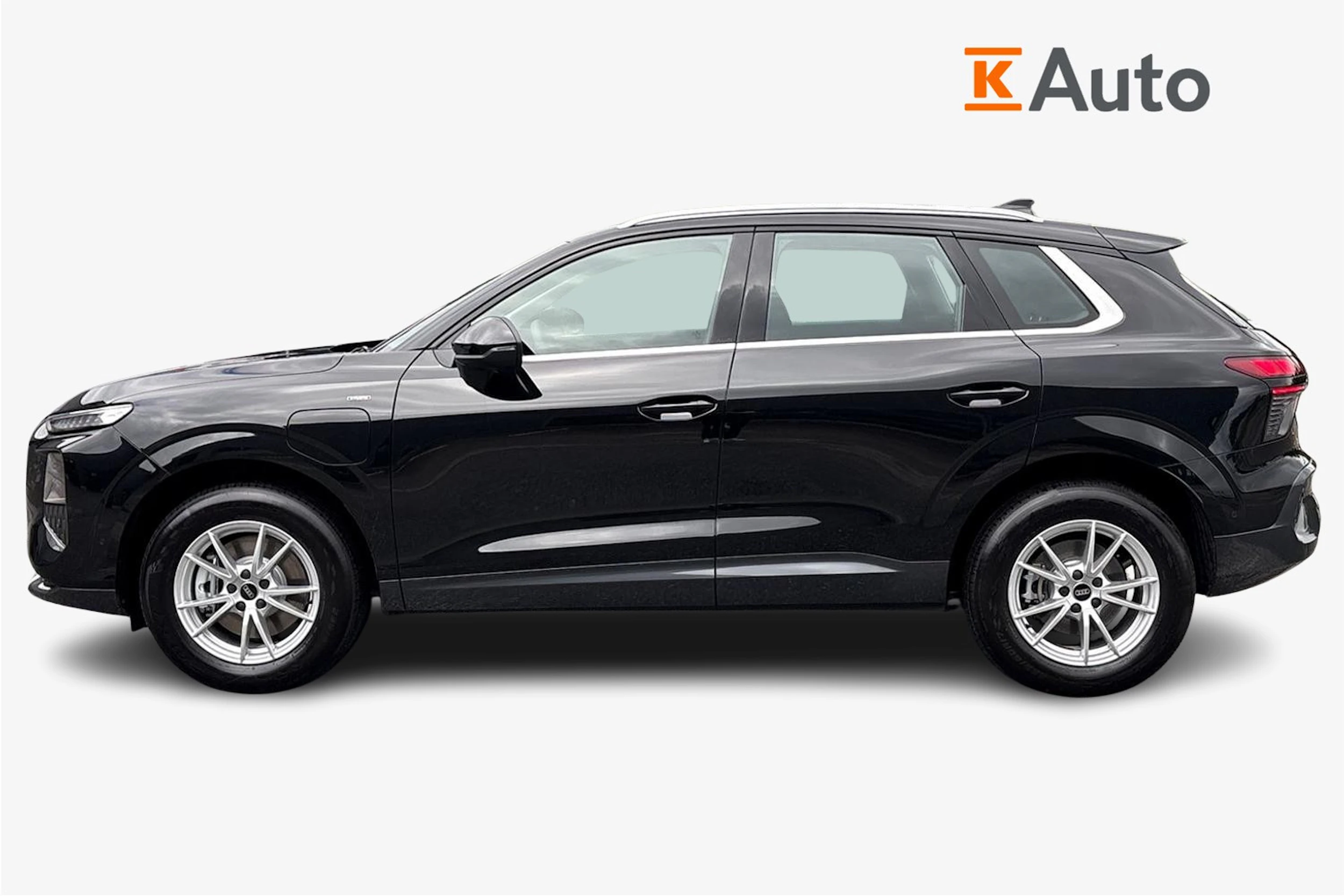 musta Audi Q3 2026 kuva 5.
