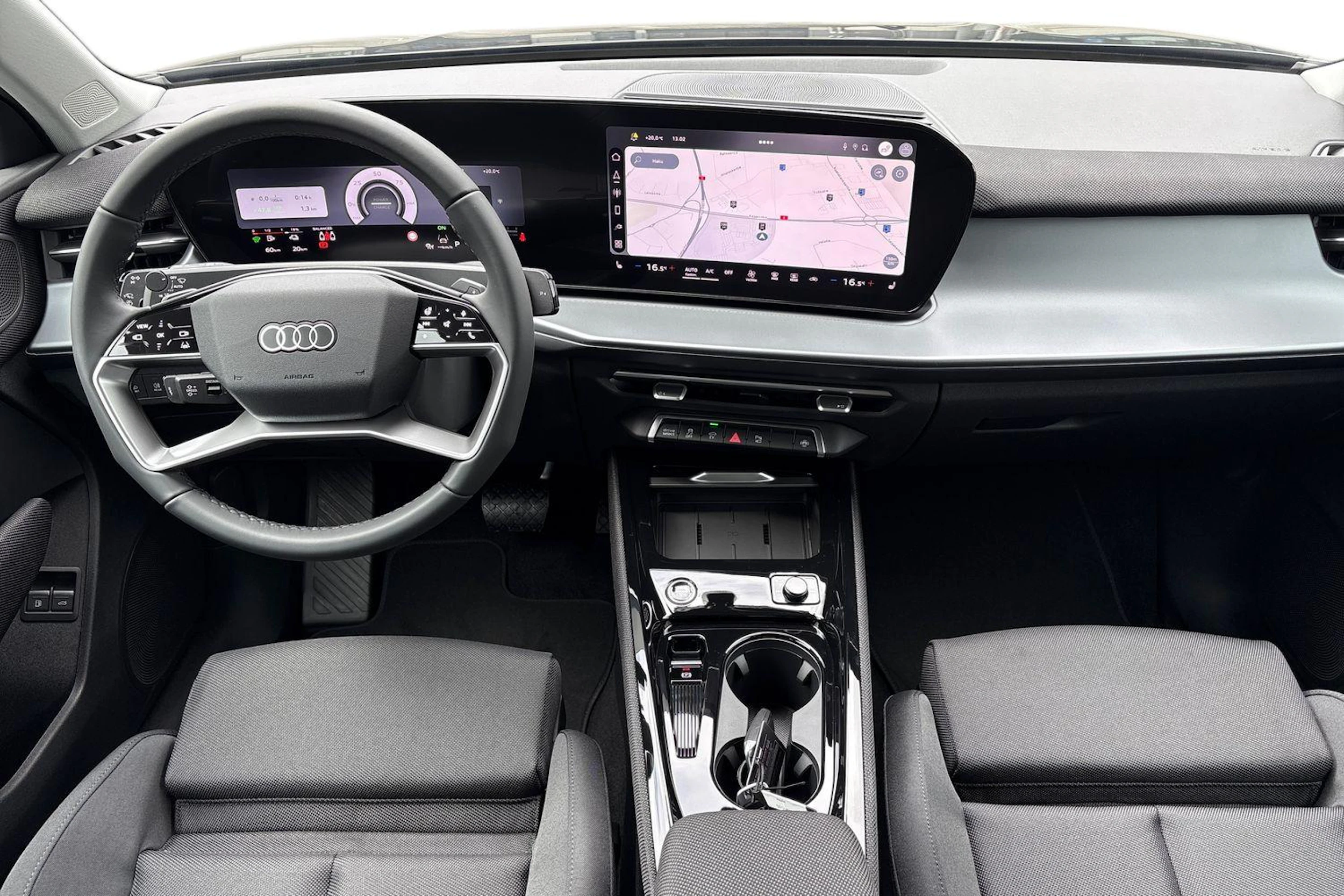 musta Audi Q3 2026 kuva 7.