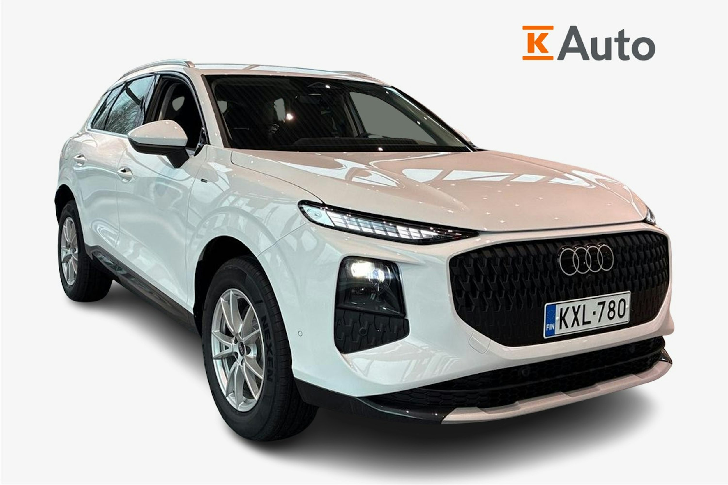 valkoinen Audi Q3 2026 kuva 1.