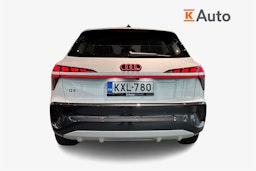 valkoinen Audi Q3 2026 kuva 3.