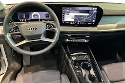 valkoinen Audi Q3 2026 kuva 7.