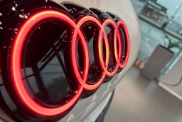 valkoinen Audi Q3 2026 kuva 11.