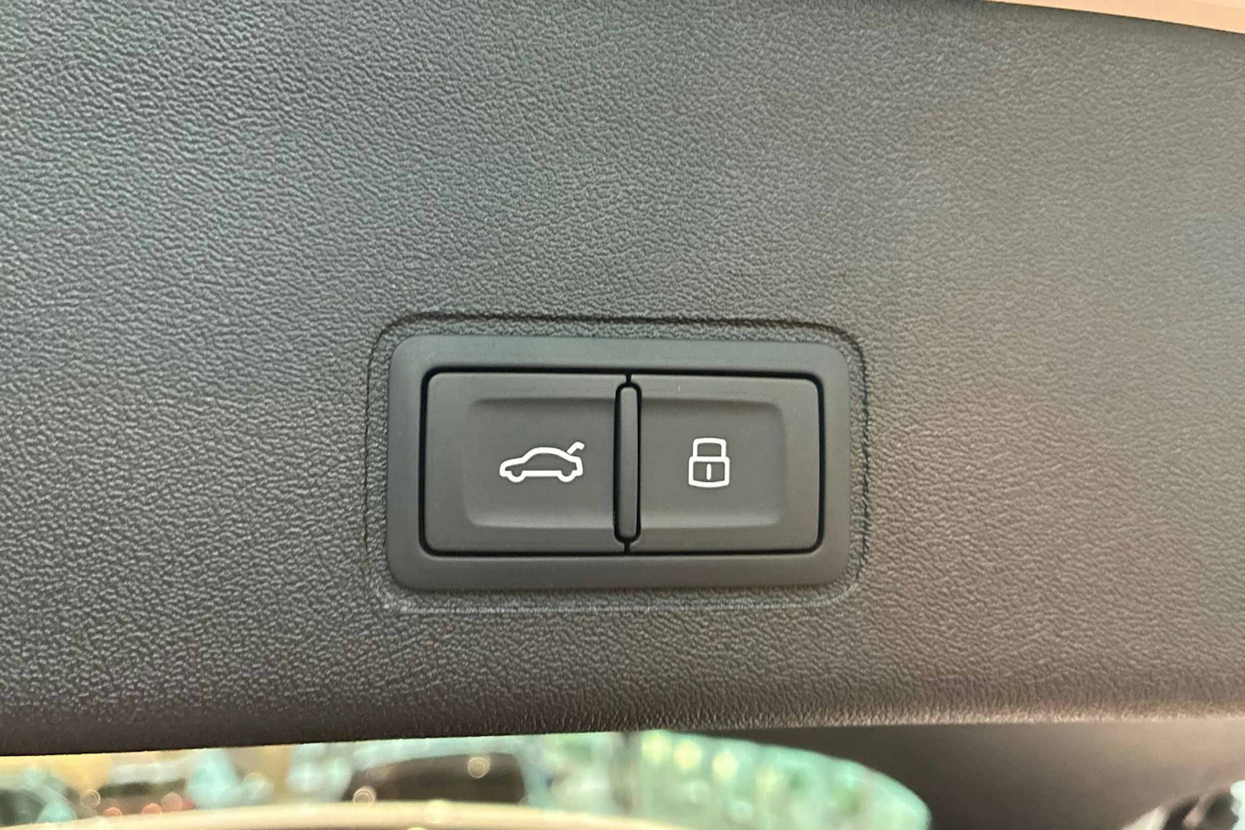 valkoinen Audi Q3 2026 kuva 13.