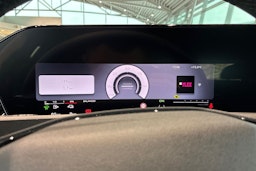 valkoinen Audi Q3 2026 kuva 16.