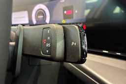 valkoinen Audi Q3 2026 kuva 18.