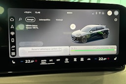 valkoinen Audi Q3 2026 kuva 22.