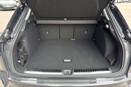 harmaa Audi Q3 2026 kuva 16.