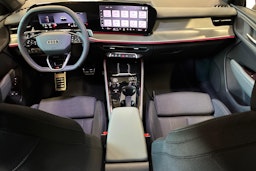 punainen Audi Q3 2026 kuva 7.