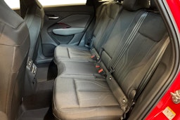 punainen Audi Q3 2026 kuva 8.