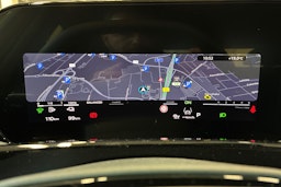 punainen Audi Q3 2026 kuva 11.