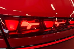 punainen Audi Q3 2026 kuva 13.