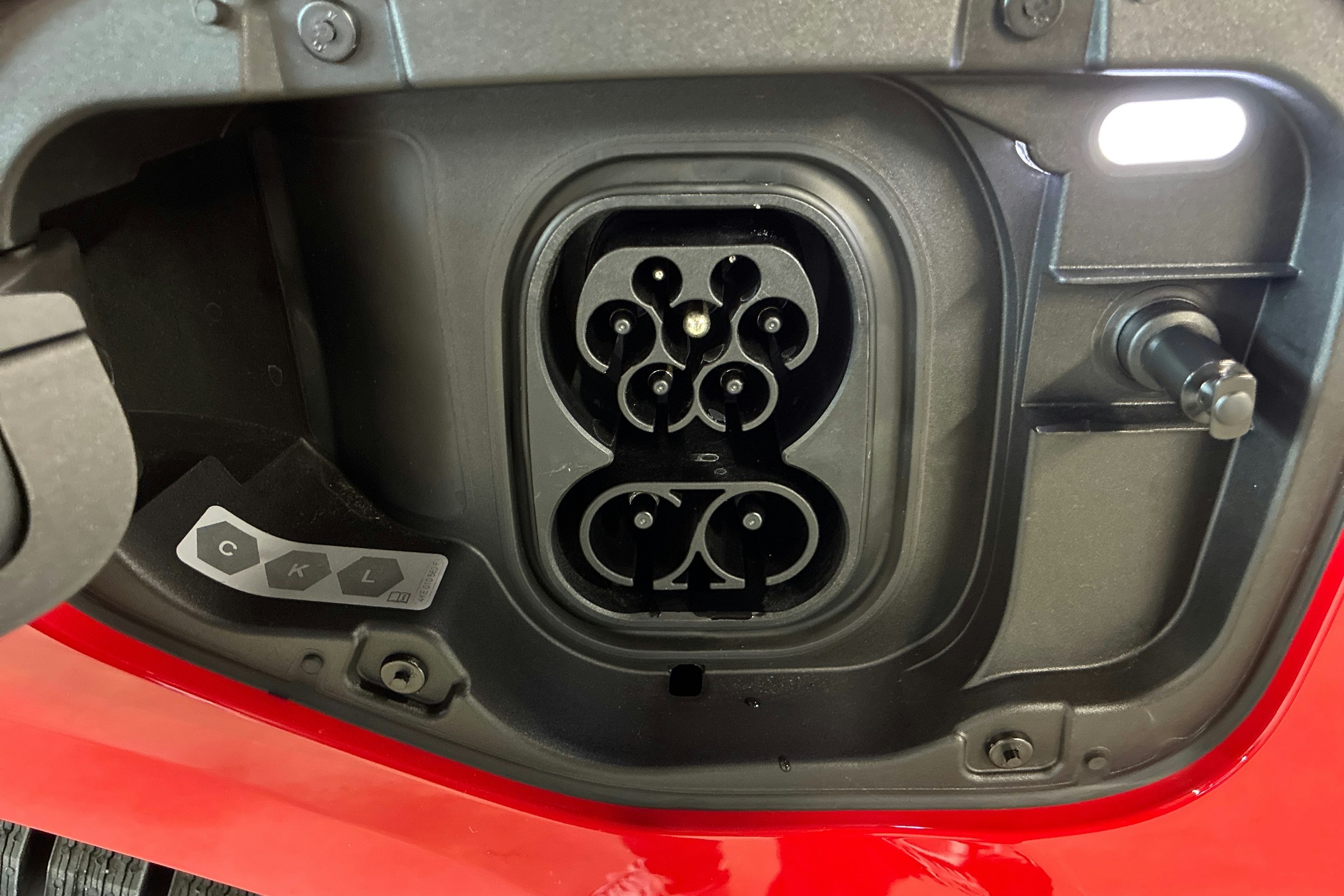 punainen Audi Q3 2026 kuva 15.