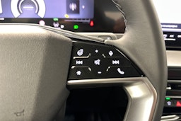 valkoinen Audi Q3 2026 kuva 9.