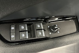 valkoinen Audi Q3 2026 kuva 16.