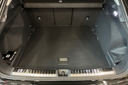 musta Audi Q3 2026 kuva 14.